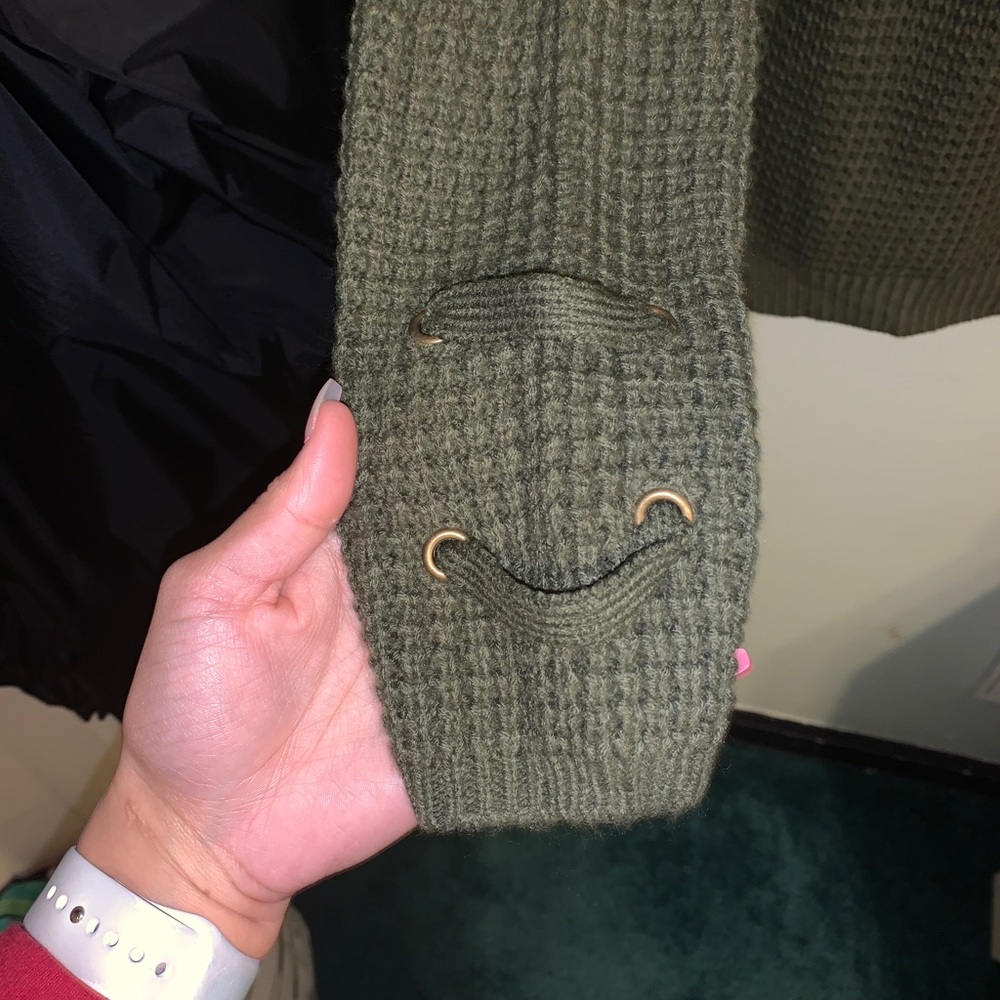 Sweater - Picture 2 of 3